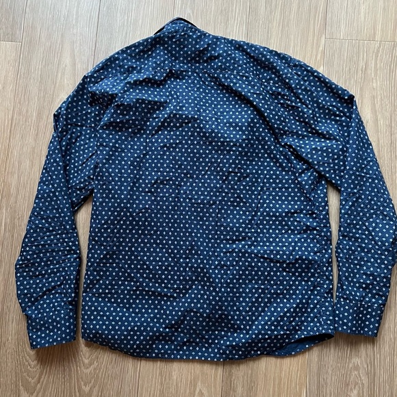 Banana Republic Blue Slim Fit Button Down Shirt Men’s Large - Picture 4 of 6